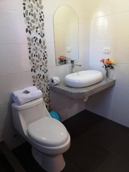 Los Wayruros de Anita Ollantaytambo image 24