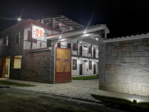 Los Wayruros de Anita Ollantaytambo image 27